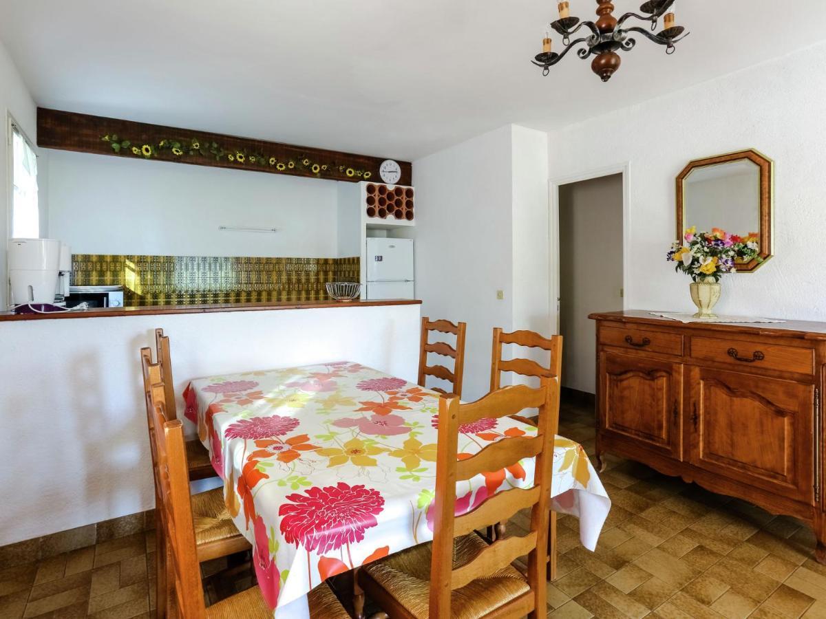 Snug Holiday Home In Bormes Les Mimosas With Pool Eksteriør billede