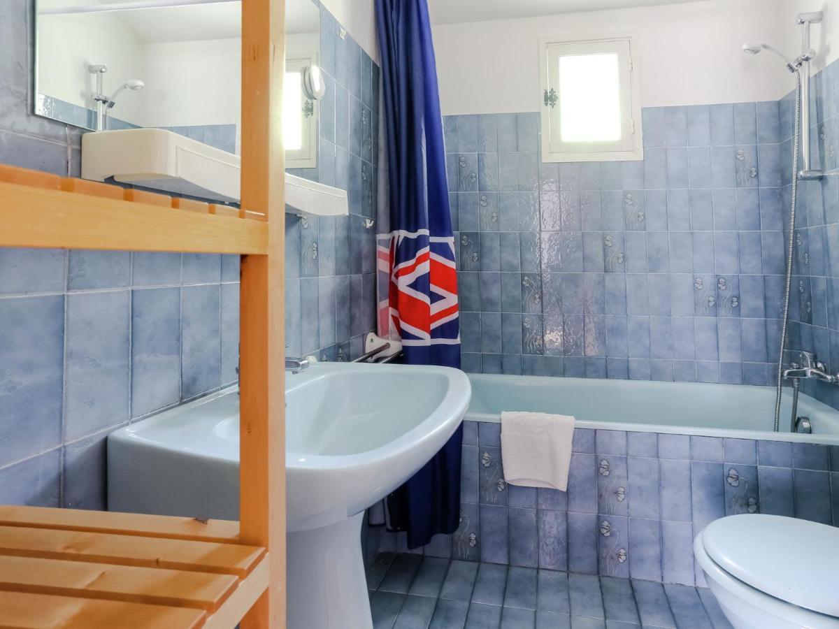 Snug Holiday Home In Bormes Les Mimosas With Pool Eksteriør billede