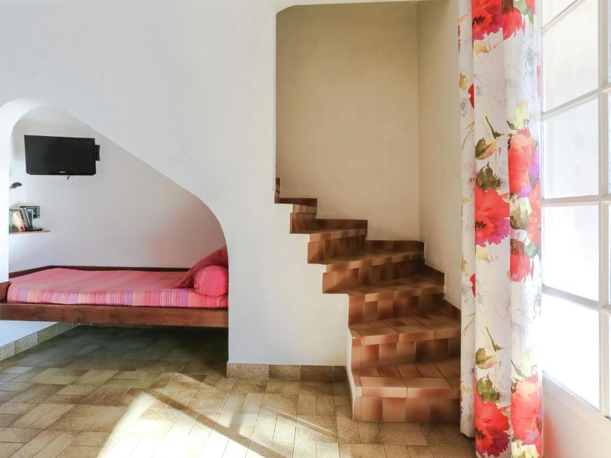 Snug Holiday Home In Bormes Les Mimosas With Pool Eksteriør billede